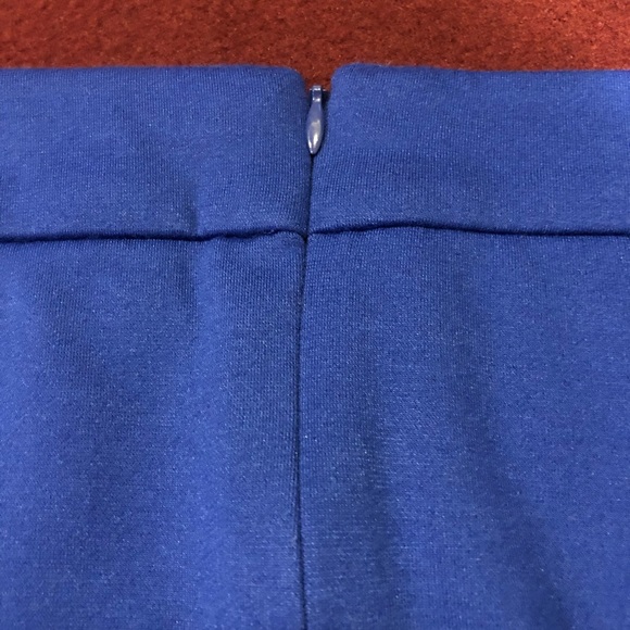 Ricki’s blue pencil skirt wt spilt front NWT - Picture 6 of 6